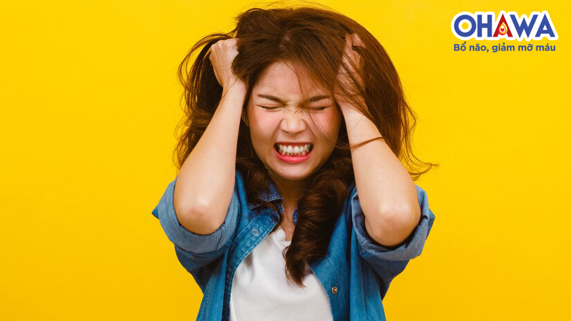 Đau đầu là dấu hiệu của bệnh cao huyết áp